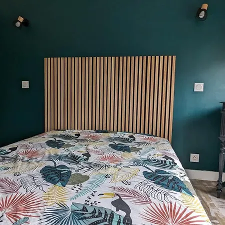 Retrogaming, Piscine Et Hébergement de vacances *