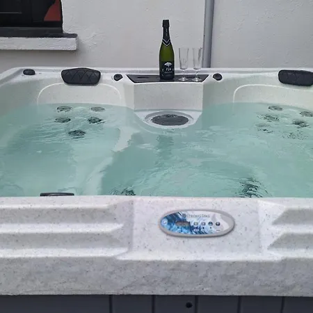 Hébergement de vacances Retrogaming, Piscine Et Angles (Vendee)
